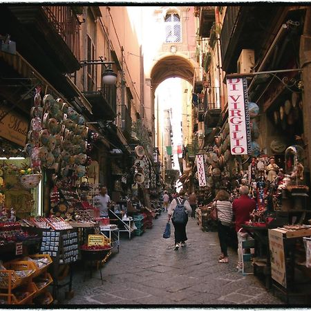 شقة Casina In Centro Storico نابولي المظهر الخارجي الصورة